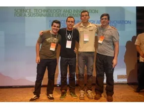 Telha sustentável – Aluno da Unisinos ganha prêmio em feira da Rio+20 com telha feita de tetra pak