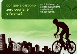 A Carbono Zero Courier faz entregas expressas somente com bikes