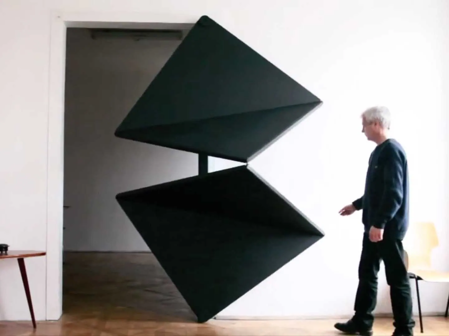Artista reinventa a “porta”