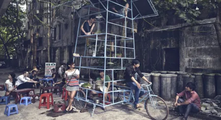 Conheça o tricíclo-bar que circula nas ruas do Vietnam