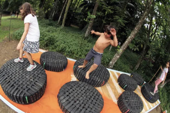 Manual ensina a fazer parklet para novos uso em zonas residenciais (SP)