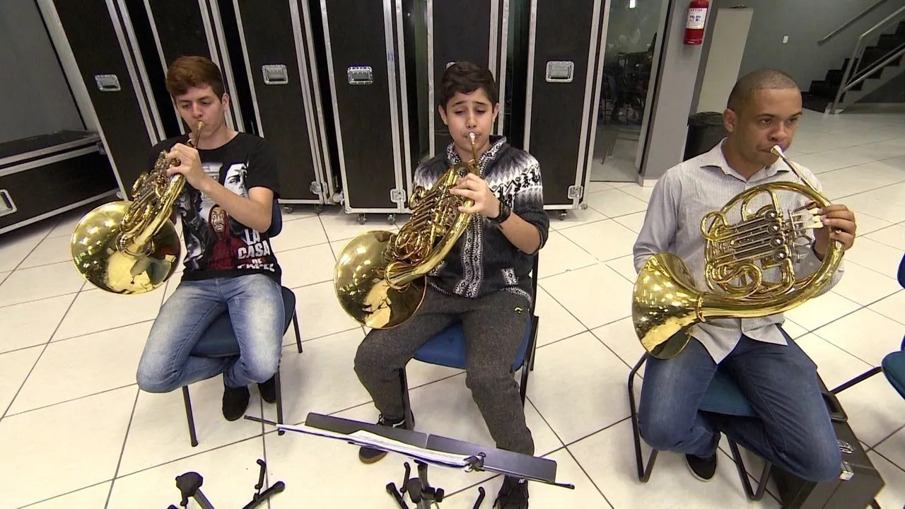 Empresa de impacto social doa 51% dos lucros para a educação de jovens